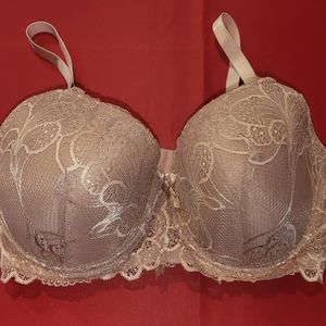 Cream Full Size Bra - 36D (Bluxe)